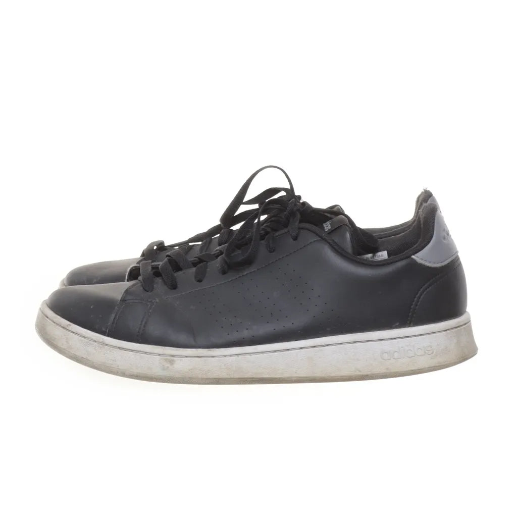 Adidas herrskor – storlek 44