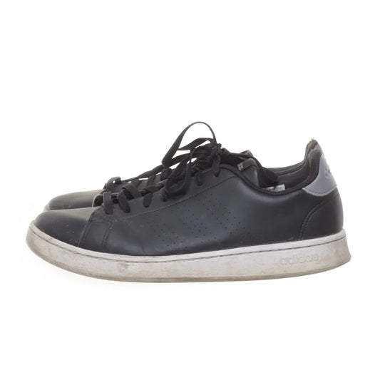 Adidas herrskor – storlek 44